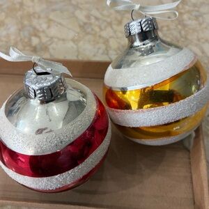 2 VINTAGE 3.5” GOLD & RED HAND-PAINTED, MICA FROSTED STRIPE ORNAMENTS